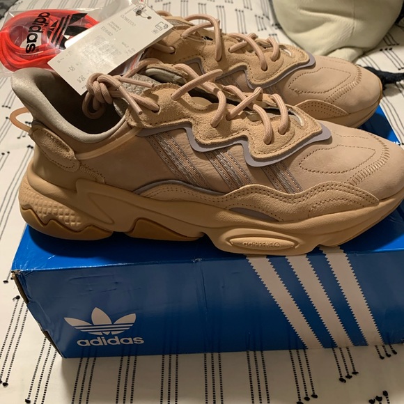 ***SOLD*** Adidas Ozweego Sneakers in Pale Nude - Picture 3 of 6